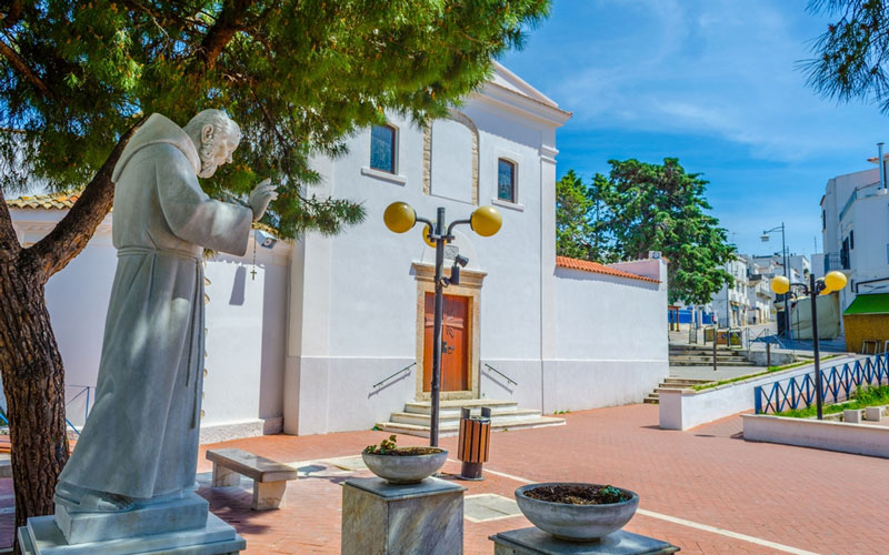 VIAGGIO NEL GARGANO TRA FEDE E NATURA